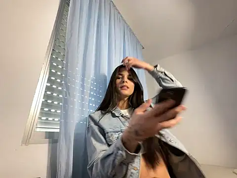 Lily WellGifted online show from March 18, 4:08 pm