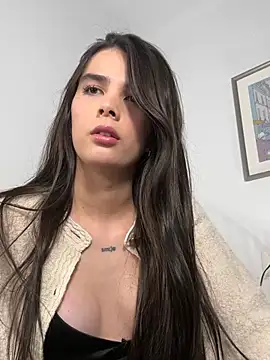 Lily WellGifted online show from February 4, 9:59 am