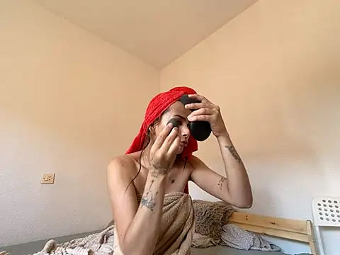 Lily WellGifted online show from May 17, 2:17 pm