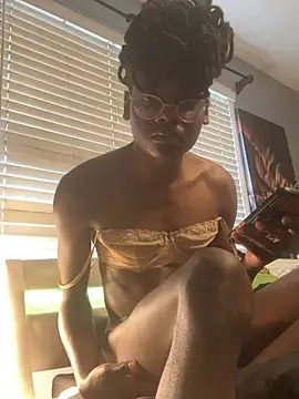 barracksbunny online show from August 5, 8:14 pm
