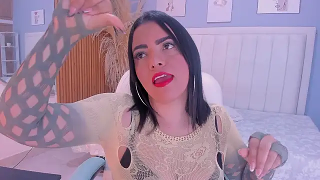 Snapshot of helen_jonesx chatting on February 13, 12:38 pm helen jonesx online show from February 13, 12:38 pm