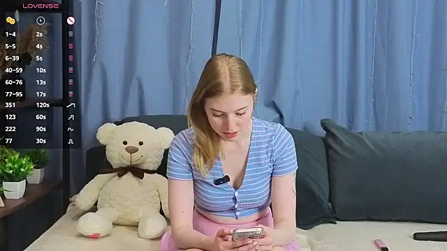 LanaRoxxy online show from March 19, 12:38 pm