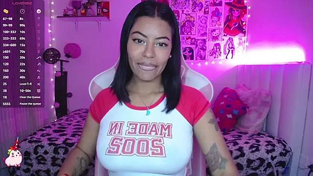 Danna Soffia online show from April 18, 1:41 am