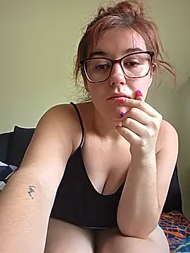 Snapshot of Ashlovescannabis chatting on June 30, 2:06 pm Ashlovescannabis online show from June 30, 2:06 pm