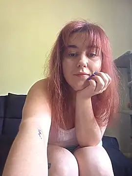 Snapshot of Ashlovescannabis chatting on June 14, 1:56 pm Ashlovescannabis online show from June 14, 1:56 pm