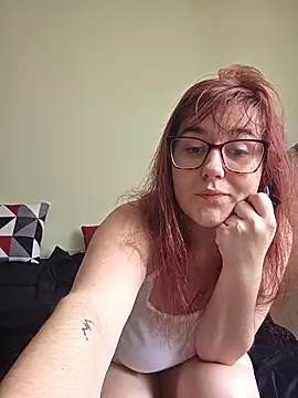 Snapshot of Ashlovescannabis chatting on June 7, 4:56 pm Ashlovescannabis online show from June 7, 4:56 pm