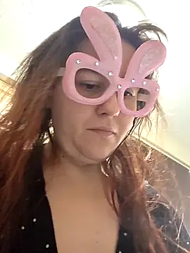 Ashlovescannabis online show from April 5, 4:24 pm