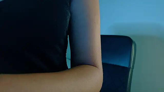 AmmyRouse   online show from March 13, 11:37 am