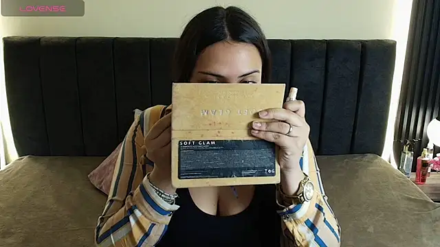 IvonneRoss  online show from March 25, 12:04 pm