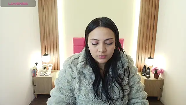 IvonneRoss  online show from March 31, 12:07 pm