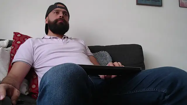 Snapshot of SpermsBank chatting on December 1, 5:47 pm SpermsBank online show from December 1, 5:47 pm