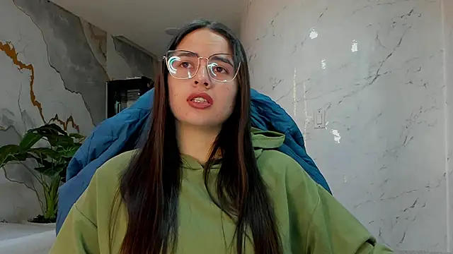 Snapshot of Qetsyah_tf chatting on February 9, 12:58 pm Qetsyah tf online show from February 9, 12:58 pm