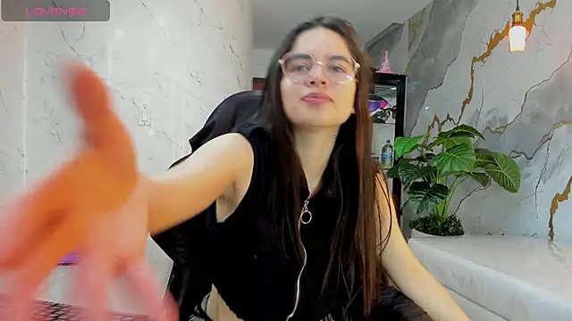 Qetsyah tf online show from April 28, 1:48 pm