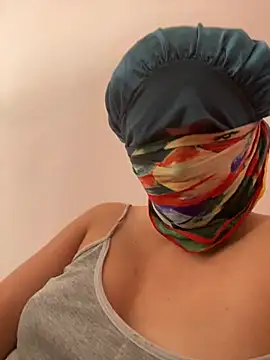 Snapshot of Rabab_Queen chatting on April 9, 2:34 pm Rabab Queen online show from April 9, 2:34 pm