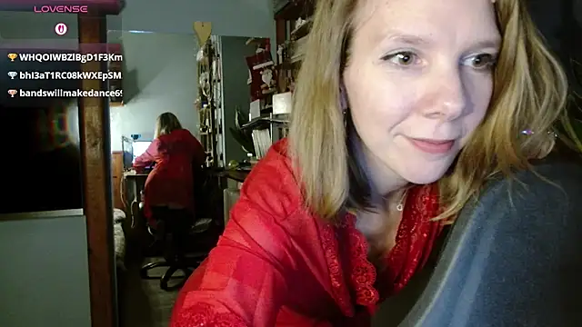 Daisy Lovely online show from February 7, 4:04 pm