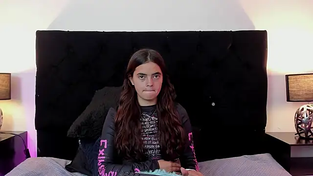 queen missy online show from April 15, 9:04 pm