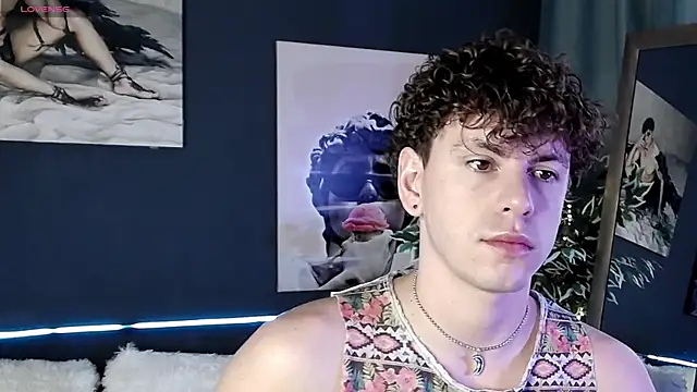 Snapshot of TylerGibson chatting on June 30, 3:28 am TylerGibson online show from June 30, 3:28 am