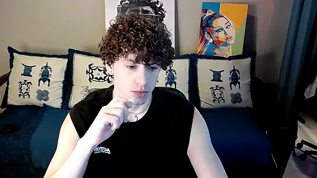 TylerGibson online show from April 8, 4:36 am