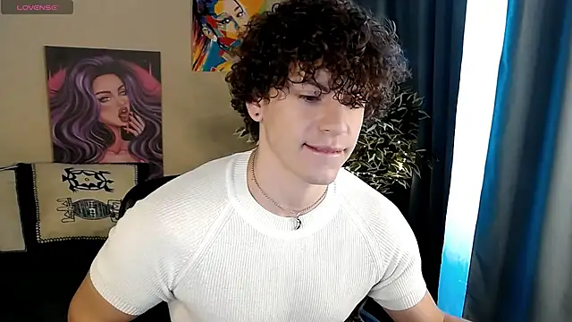 TylerGibson online show from May 7, 4:50 am