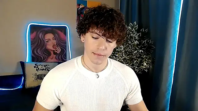 TylerGibson online show from May 14, 5:48 am