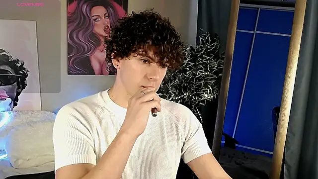 TylerGibson online show from May 23, 4:00 am