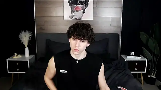 TylerGibson online show from March 6, 1:44 am