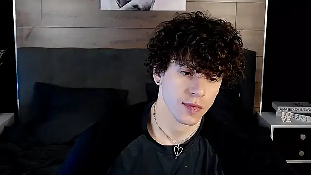 TylerGibson online show from March 19, 7:08 am