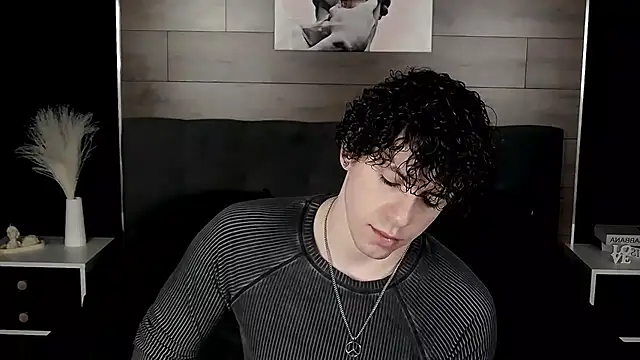 TylerGibson online show from March 23, 4:56 am