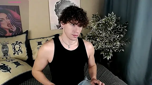 TylerGibson online show from May 17, 5:07 am