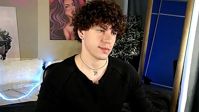 TylerGibson online show from May 24, 4:12 am
