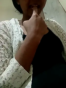 Prajakta123 online show from February 16, 5:11 pm