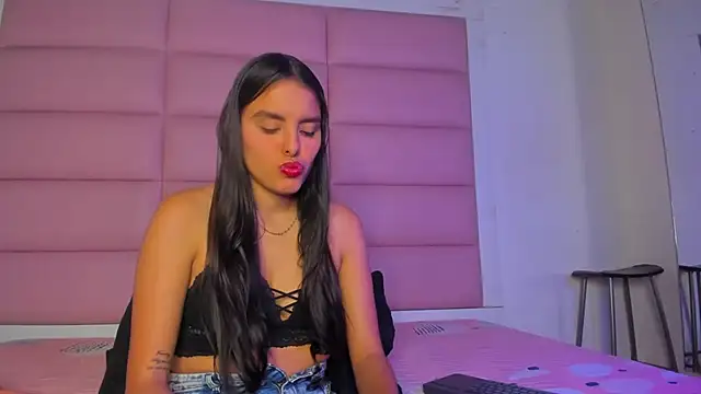 Catalinna 03 online show from March 29, 1:57 pm