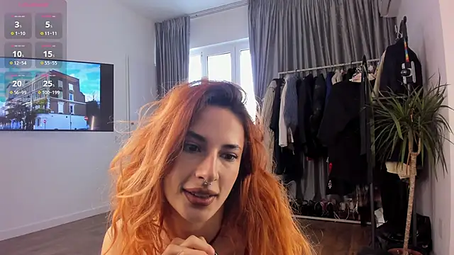 KikkoLee online show from February 19, 9:50 am