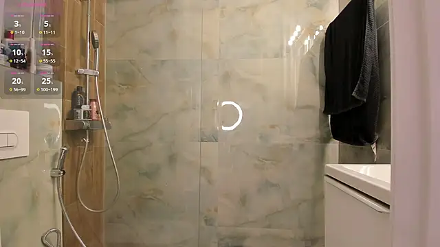 KikkoLee online show from March 24, 10:15 am