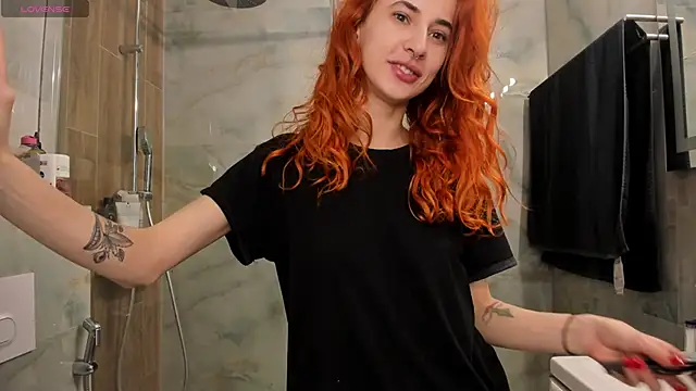 KikkoLee online show from May 28, 9:38 am
