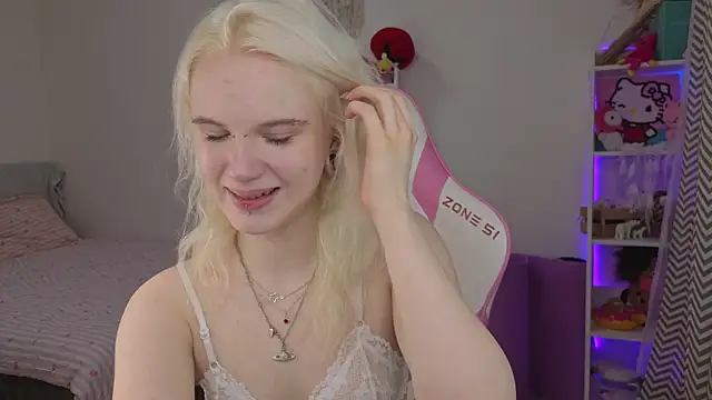 Mia WaterFall online show from April 10, 3:24 am