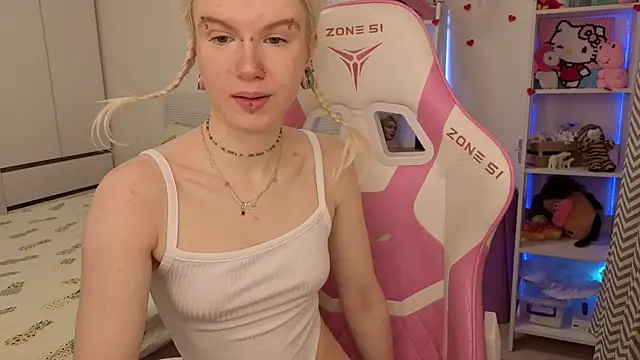 Mia WaterFall online show from February 25, 3:18 am