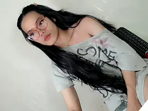 Urhotfucking veronica1 online show from April 15, 7:51 pm