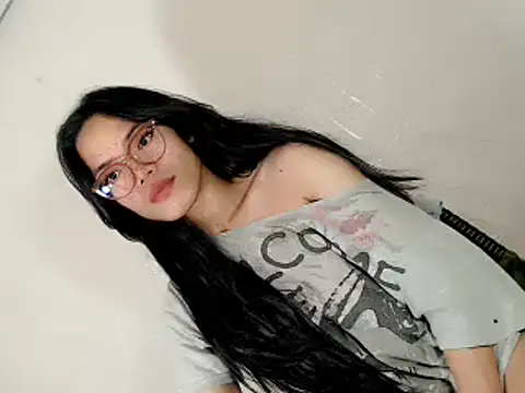 Urhotfucking veronica1 online show from April 10, 6:04 pm