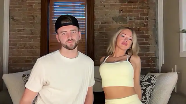 ThePrincessPeach online show from March 19, 11:38 pm