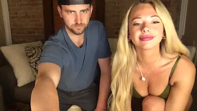 ThePrincessPeach online show from March 3, 12:28 am