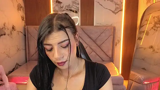 Snapshot of Melisa_v chatting on June 23, 8:07 pm Melisa v online show from June 23, 8:07 pm