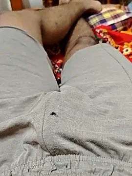 Snapshot of straightnd chatting on February 20, 8:00 pm straightnd online show from February 20, 8:00 pm