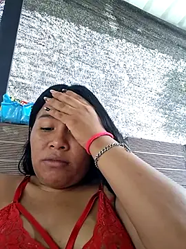 Sweet-Dirty-Storm online show from April 10, 3:30 pm