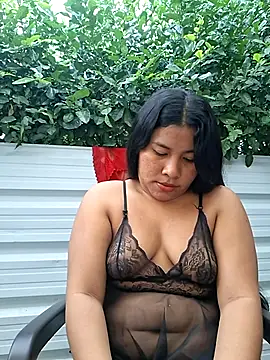 Sweet-Dirty-Storm online show from April 16, 9:39 pm