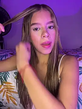 BellaMoon  online show from March 13, 4:28 am