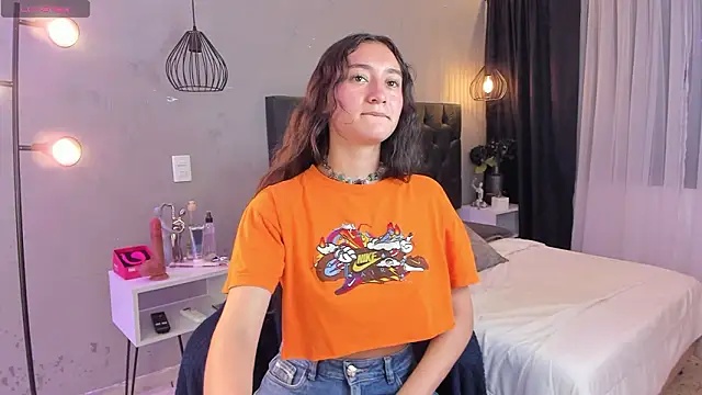 isabella nowa online show from February 22, 12:07 pm