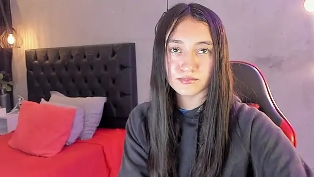 isabella nowa online show from April 9, 11:38 am