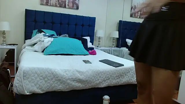 MaddieQuinn online show from February 10, 1:43 pm