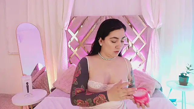 KathiaJenner online show from March 26, 11:41 am